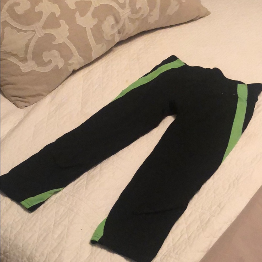 Gap Fit Capri leggings